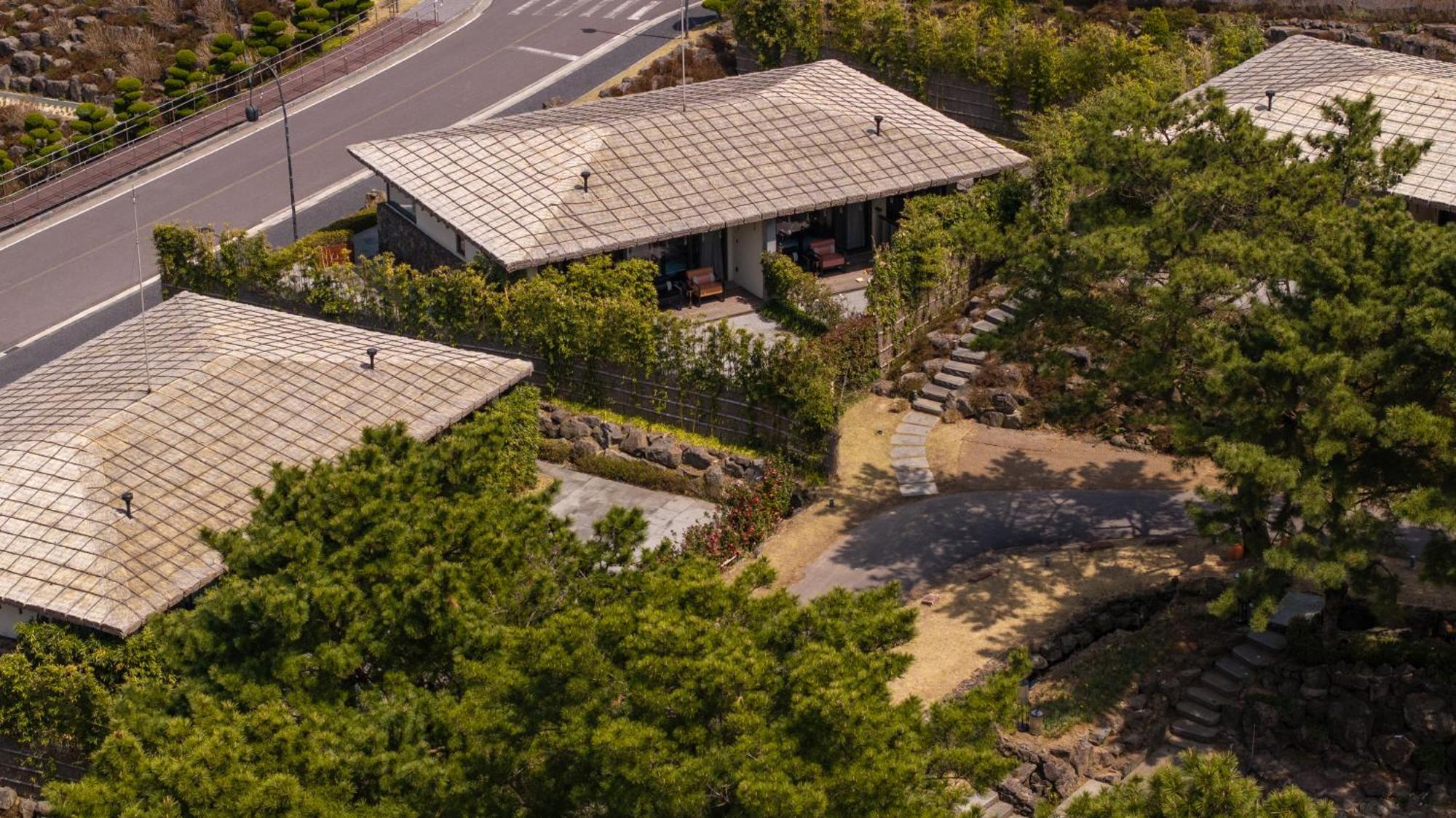 [ 7pm check & check-out] Forest Garden Double Private Jacuzzi